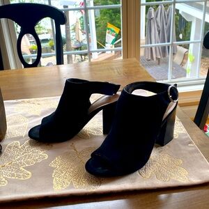 Super cute “a new day” brand shoes …. Great for fall or dressing up!